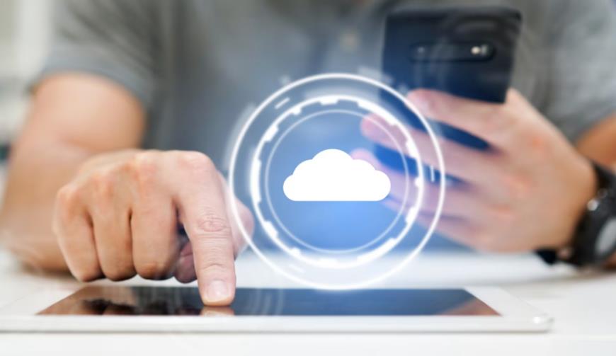 九龙坡区国产化适配实战:人工智能如何为本地数据隐私筑牢安全屏障?